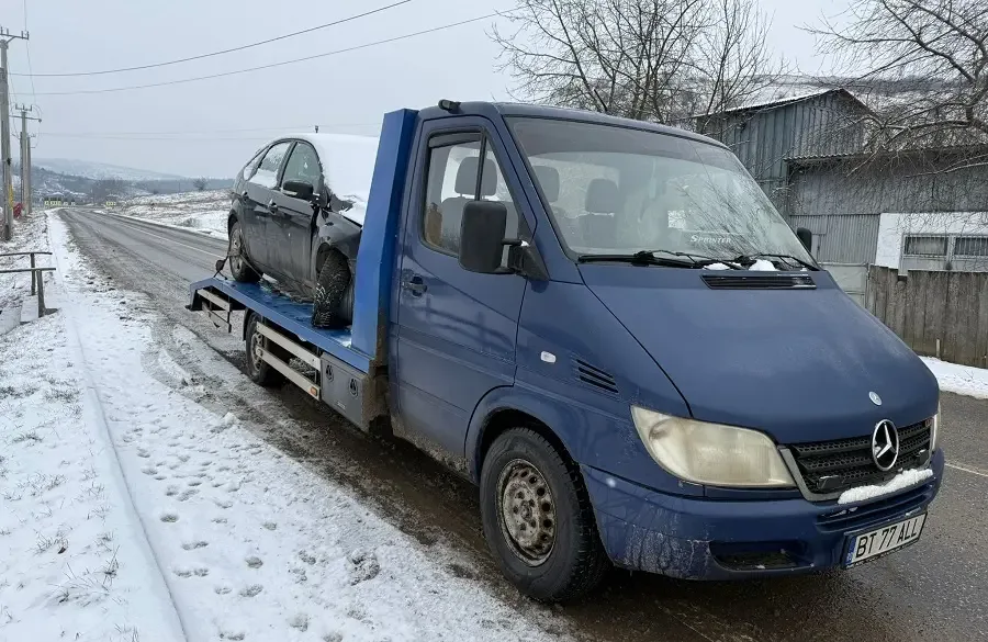 Tractare auto după accident în Iași – platformă 24/7, rapid și în siguranță